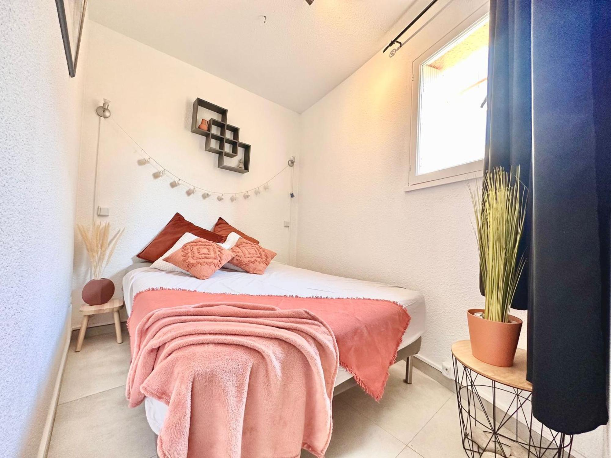 La Terrasse Bandolaise Tout A Pied, Wifi, Clim, Parking 外观 照片